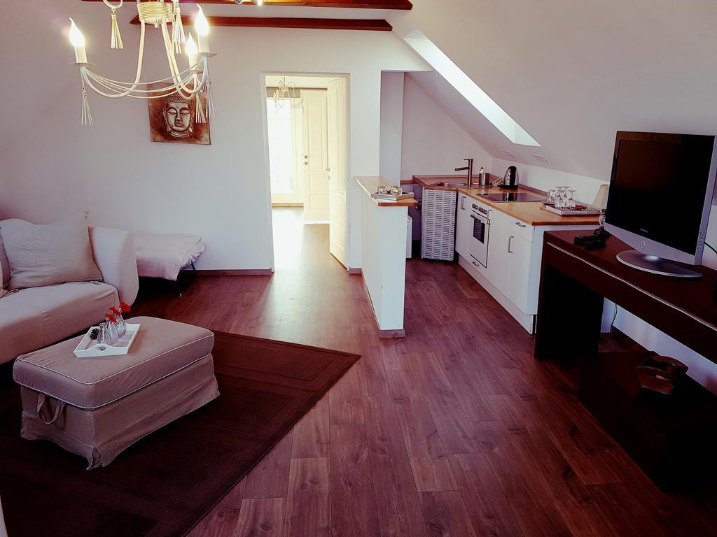 Villa Westfalia Guest House Tîrgu Secuiesc Zewnętrze zdjęcie